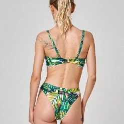 Wholesale ✔️ Shark Polewear Boston Shorts - Green Fern ⭐ 9 Shark Polewear Boston Shorts - Green Fern