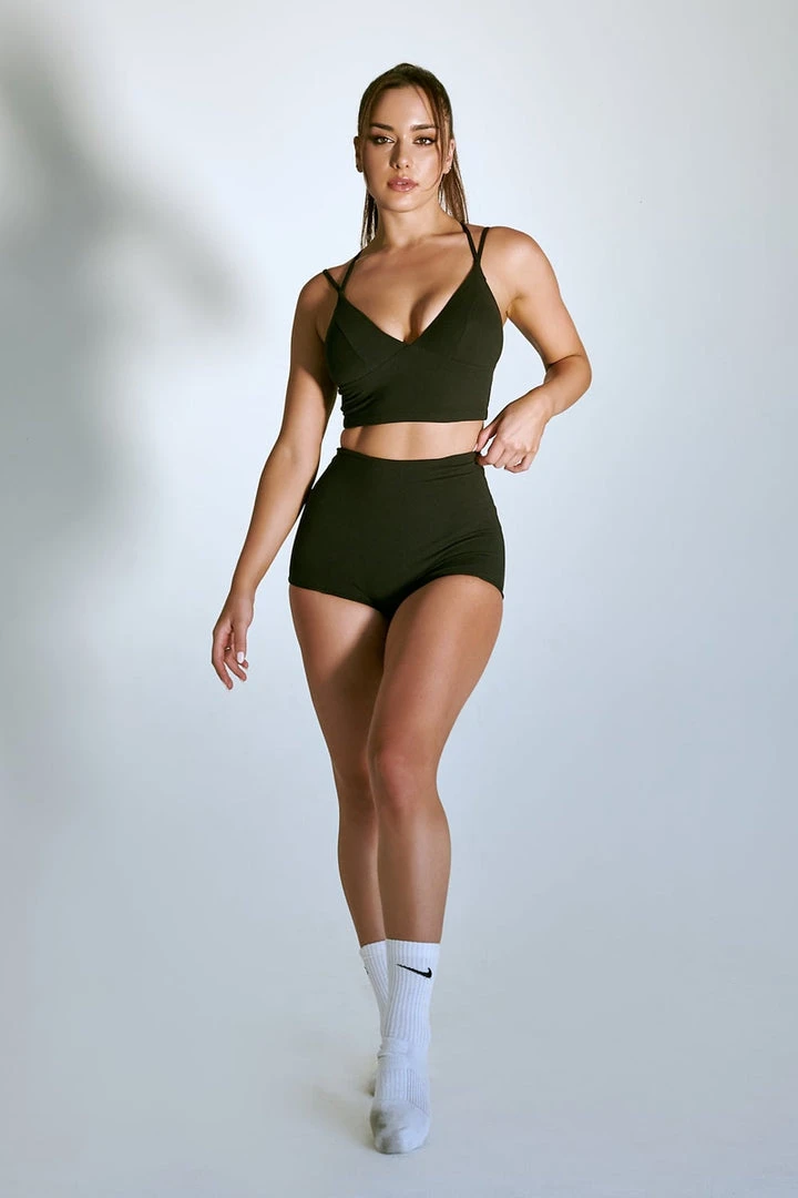 Brand new ๐ Creatures Of XIX LuxLounge Triangle Top - Black ๐ 7 Creatures Of XIX LuxLounge Triangle Top - Black