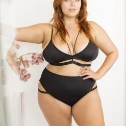 Most Loved Lunalae Bella Top - Black