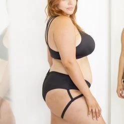 Most Loved Lunalae Lure You Low-Rise Garter Shorts - Black