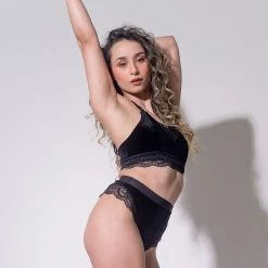 Discount 💯 Sorte Velvet Adore Top - Black ✔️ 11 Sorte Velvet Adore Top - Black