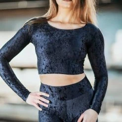 Deals ๐ Dragonfly Pavi Crop Top - Velvet Black โญ 5 Dragonfly Pavi Crop Top - Velvet Black