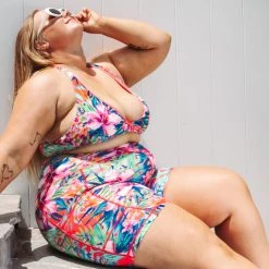 Best Sale ๐ AMBR Designs Halter Crop Top - Aloha ๐ฏ 9 AMBR Designs Halter Crop Top - Aloha