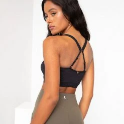 Lunalae V Basic Top - Recycled Black All Pole Wear