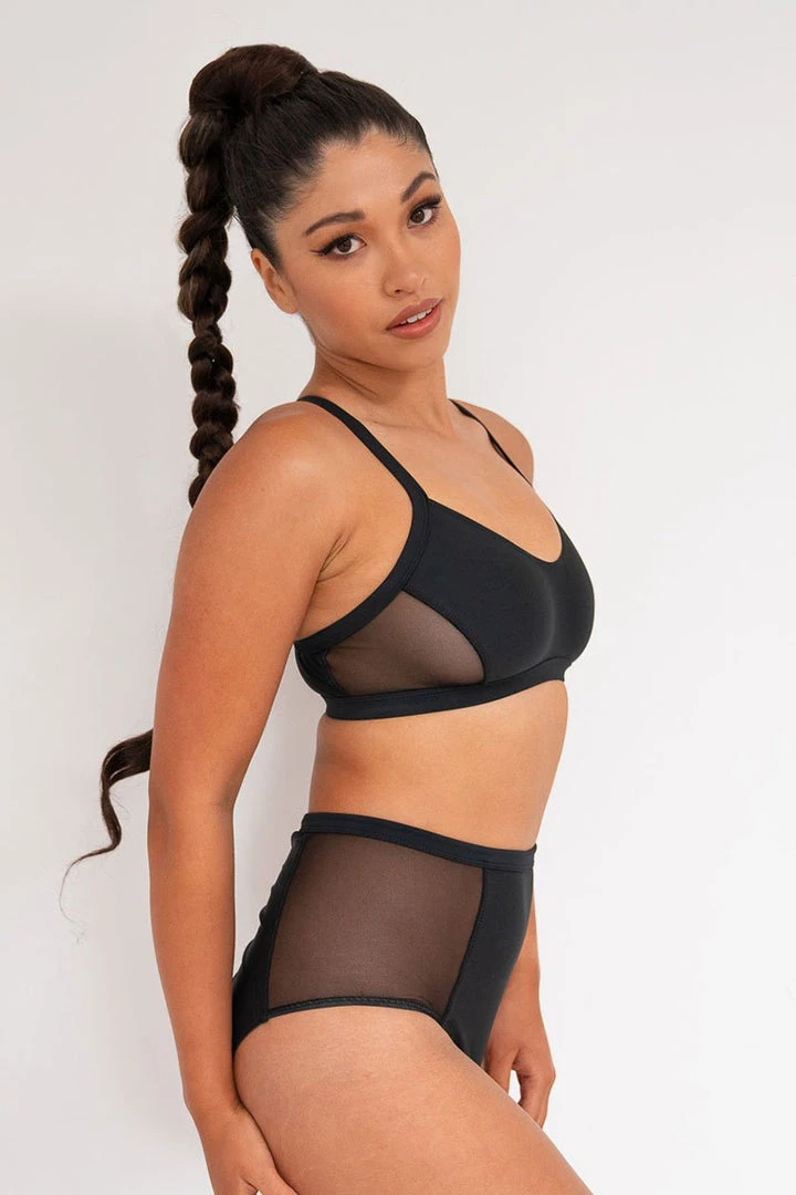 Brand new ✔️ Lunalae Gigi Top - Recycled Black ❤️ 8 Lunalae Gigi Top - Recycled Black