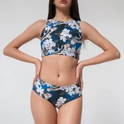 Brand new ๐ Pole Addict Cross Back Top - Momo ๐งจ 6 Pole Addict Cross Back Top - Momo