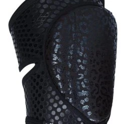 Brand new โญ Queen Accessories Queen Grippy Kneepads - Wild Black ๐ 6 Queen Accessories Queen Grippy Kneepads - Wild Black